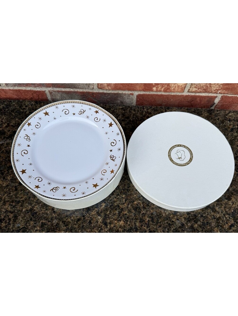 Pampered Chef 8in Dessert Plates Vintage 1996 Set of 4 w/ Box & Plate Separators